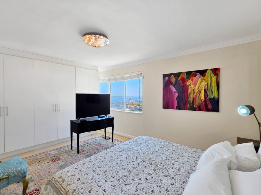 3 Bedroom Property for Sale in Sea Point Western Cape